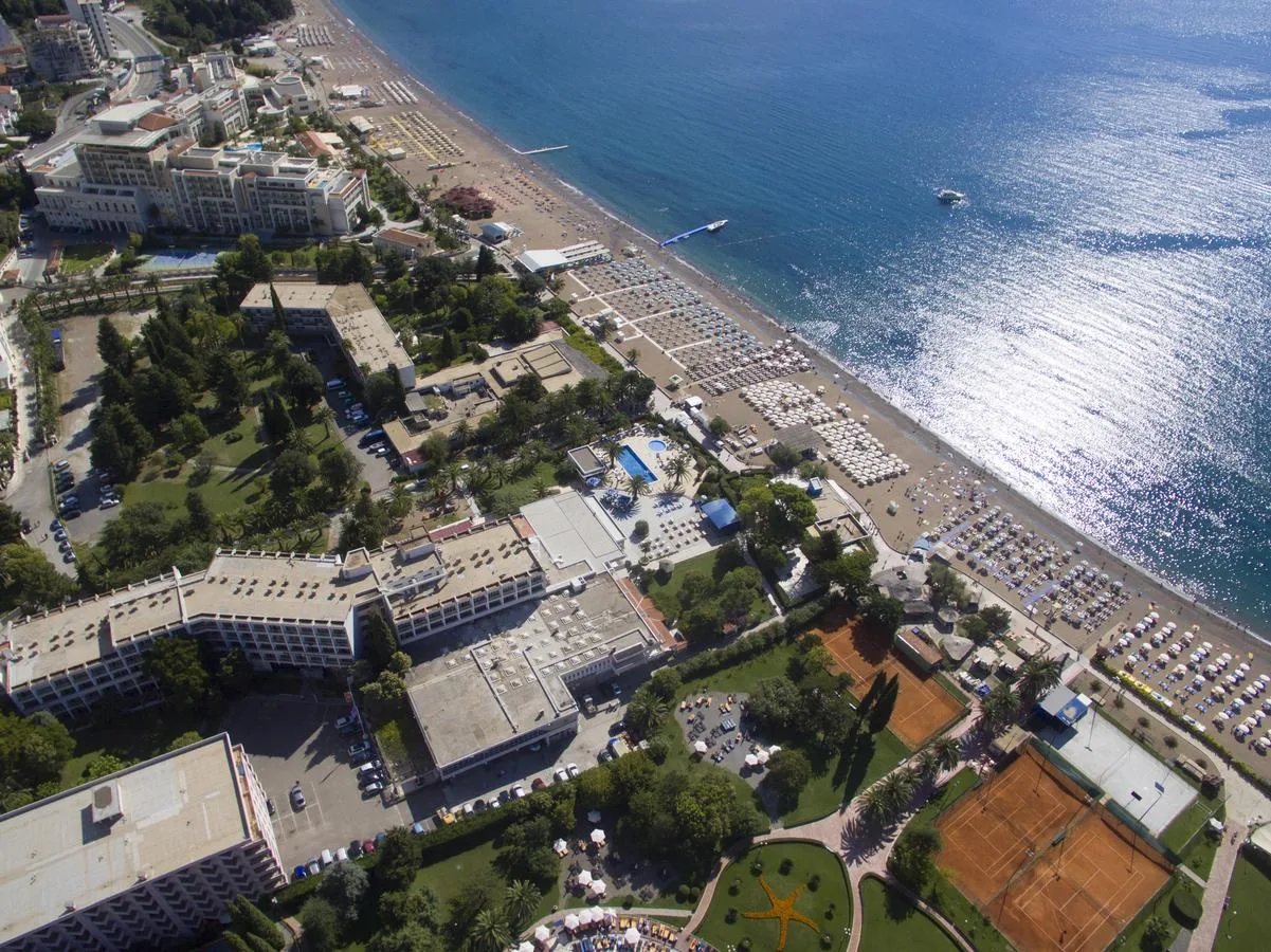 Okolina hotela Hotel Montenegro Beach Resort 4* Bečići